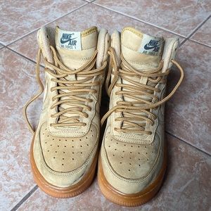 Nike Air Force 1 tan
